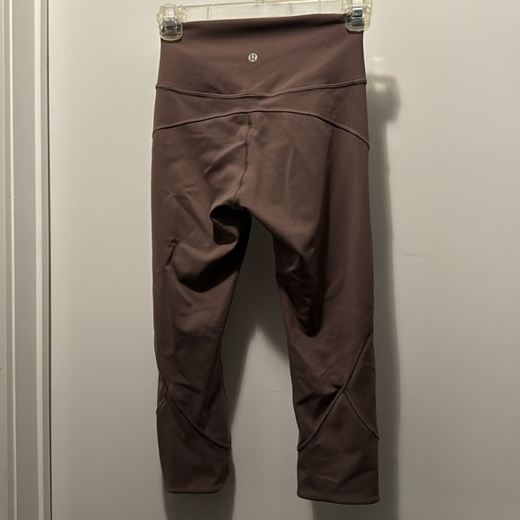 Lululemon leggings. Mauve. Size 4. - Picture 4 of 6